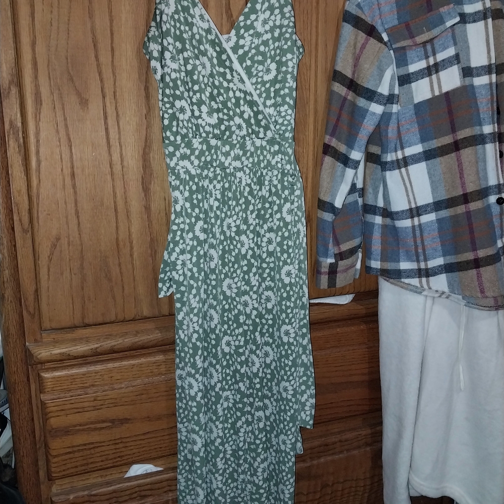 Kaileigh Sage Green Floral Wrap Jumpsuit Bin 09 - Picture 2 of 3